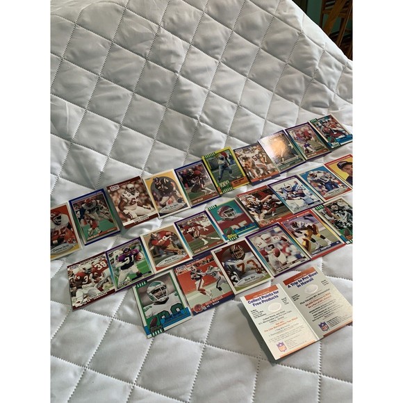 Random Vintage 1990’s NFL Football Card Lot of 25 Cards In Great Shape! 🏈🔥 - Picture 11 of 12